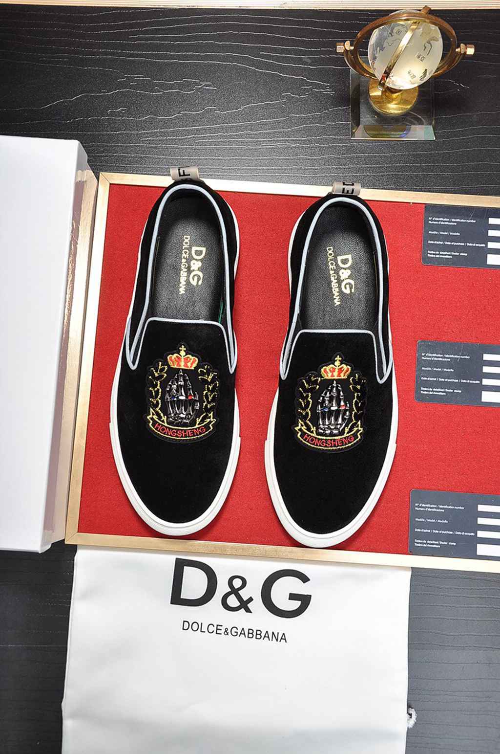 D*G sneaker